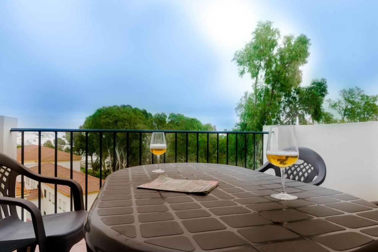 Apartamentos Rotonda Конил-де-ла-Фронтера Екстериор снимка